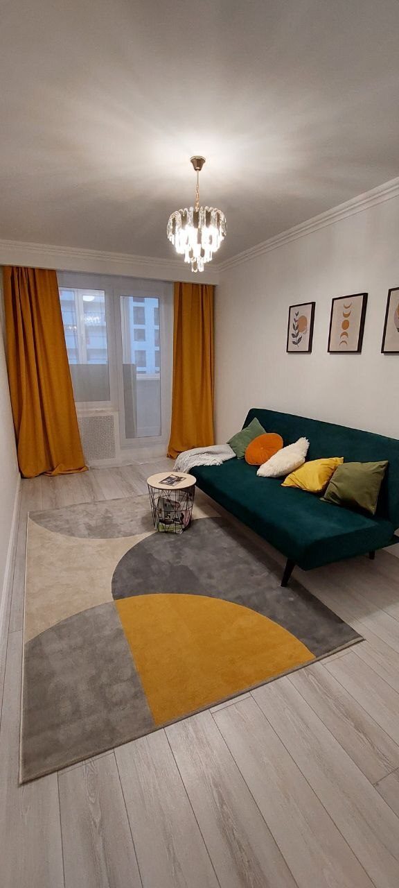 Метро «Народное Ополчение», 3-к. · 60 м²